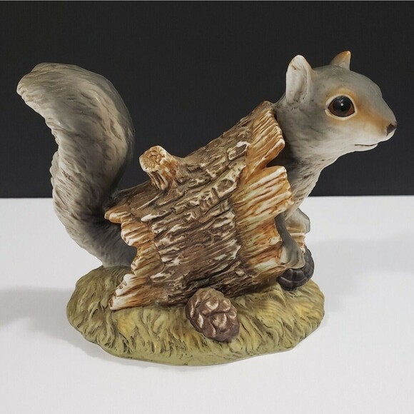 VINTAGE Squirrel Figurine Masterpiece Porcelain Homco 1986 Collectable - Picture 4 of 8